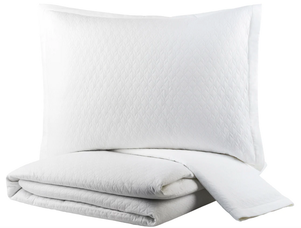 BRILEY WHITE COVERLET